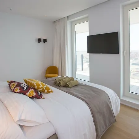 Penthouse Baelskaai Oosteroever Met Haven & Zeezicht - Vosproperties Ostenda