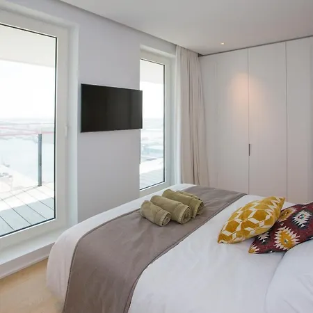 Penthouse Baelskaai Oosteroever Met Haven & Zeezicht - Vosproperties Ostenda